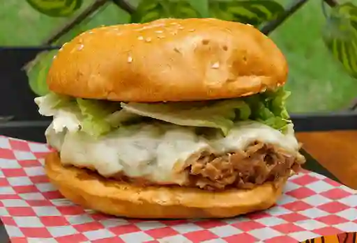 Sándwich Desmechado de Pollo