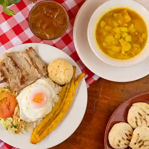 Almuerzo Ejecutivo