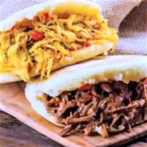 Combo Arepa Rellena de Carne