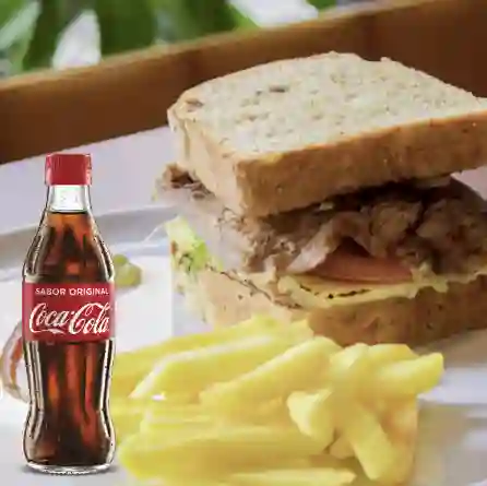 Combo Sándwich Roast Beef + Coca Cola Original 300ML