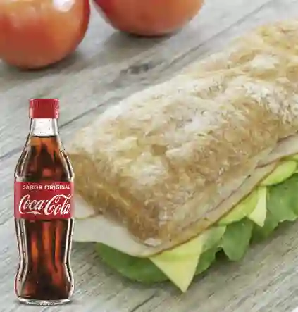 Combo Sándwich Turkey And Apple + Coca Cola Original 300ML