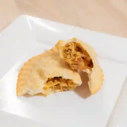 Empanada de Chicharrón Molido
