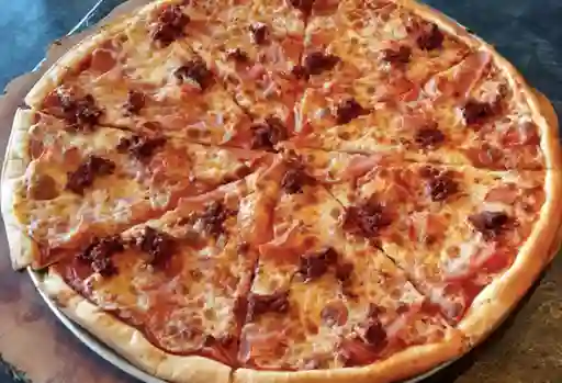 Pizza Especial de Carne Familiar