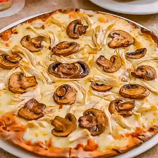 Pizza de Pollo con Champiñón