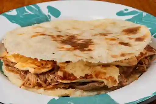 Arepa Ocañera, Carne y Queso Frito Frito