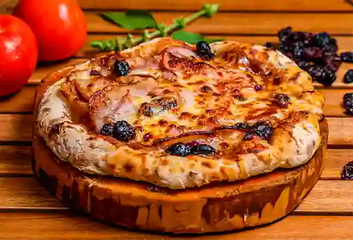 Pizza de Ciruela y Tocineta Mediana