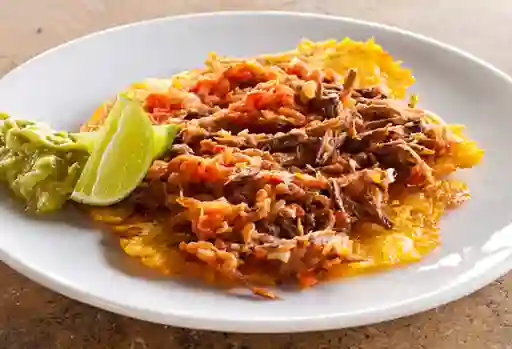 Patacón con Carne