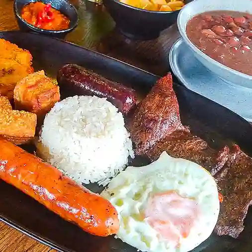 Bandeja Paisa Azao