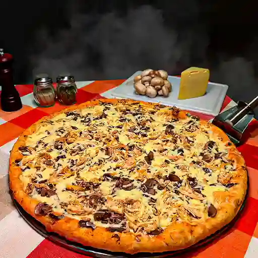 Pizza de Pollo con Champiñón