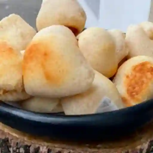 Pandebonitos
