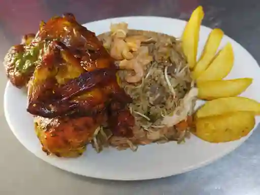 Arroz Chino y 1/2 Pollo