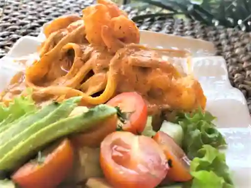 Salmón en Pasta de Camarones