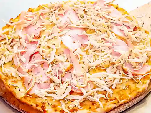 Pizza Pollo Tocineta Mediana