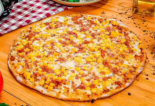 Pizza de Tocineta con Mazorca