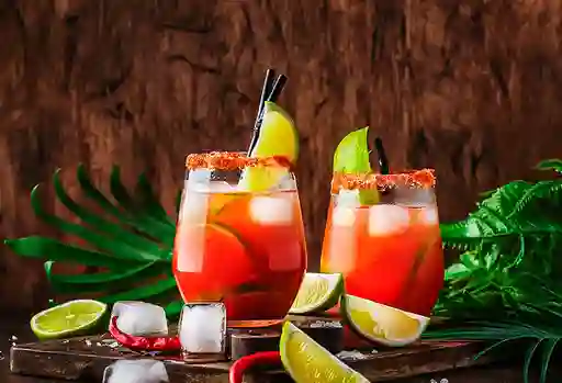 Michelada de Fresa 16 Oz