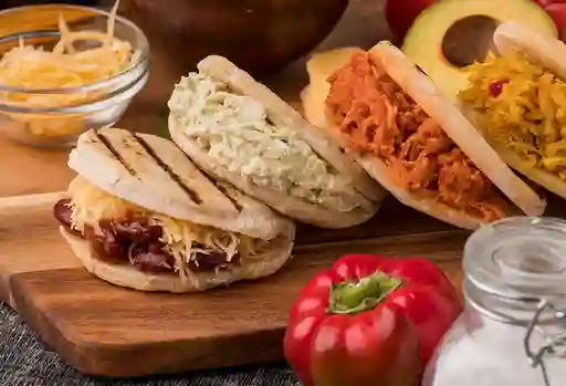 Arepa Ranchera y Pollo