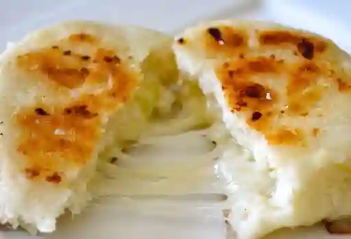 Arepa con Queso