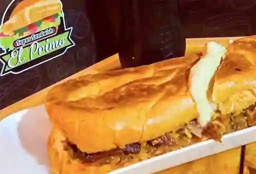 Sándwich de Pernil