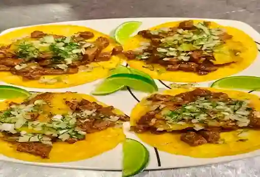 Tacos Encebollados
