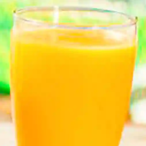 Jugo de Mango en Agua