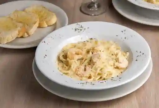 Pasta con Camarones