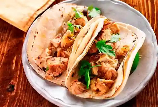 Taco Dorado de Pollo