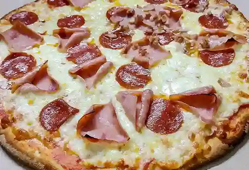 Pizza Carnes Medianas