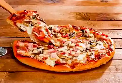 Pizza Tocineta Champiñón