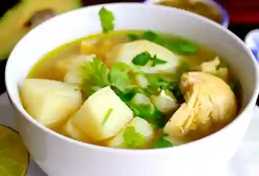 Caldo de Pescado con Porción