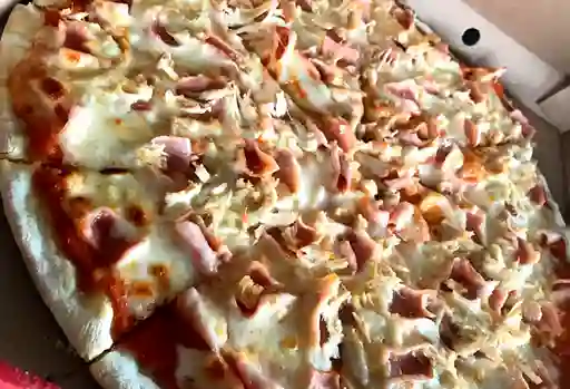 Pizza de Jamón y Pollo Personal