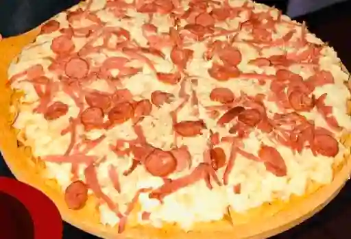 Pizza Carnes