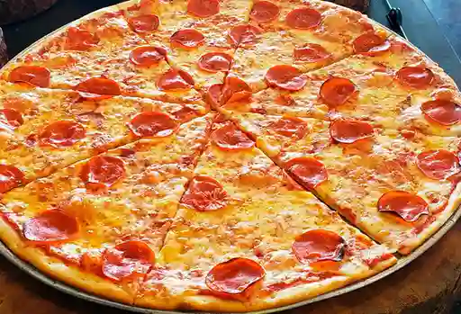 Pizza Pepperoni Familiar