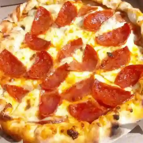 Pizza de Pepperoni Familiar