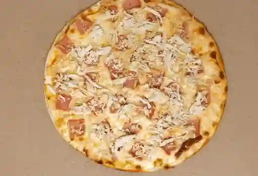 Pizza Personal Pollo y Jamón
