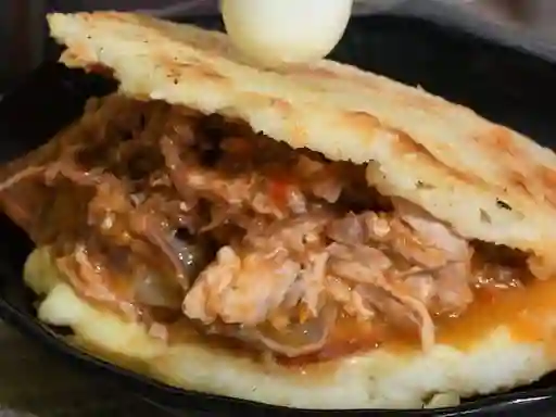 Arepa Rellena de Pollo