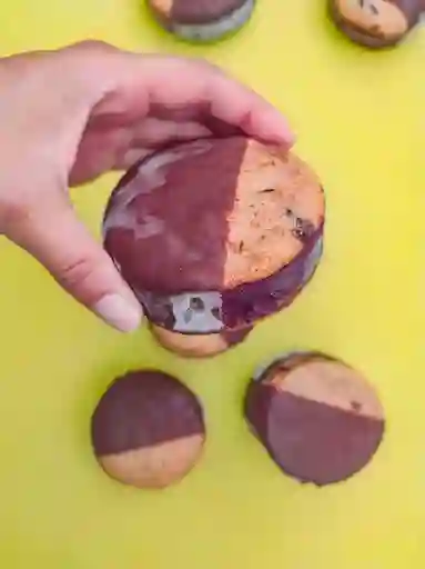 Acai Cookie Sándwich