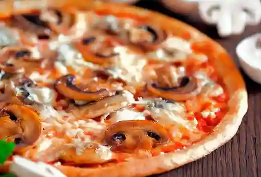 Pizza Hongos Carnivoros