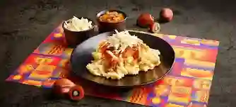 Cayeye con Pollo en Salsa de Queso