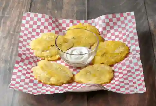Patacones con Suero