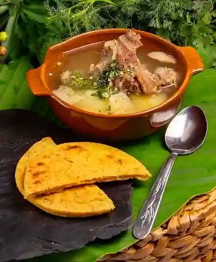 Caldo de Costilla