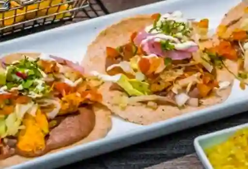 Taco de Pollo Achiote