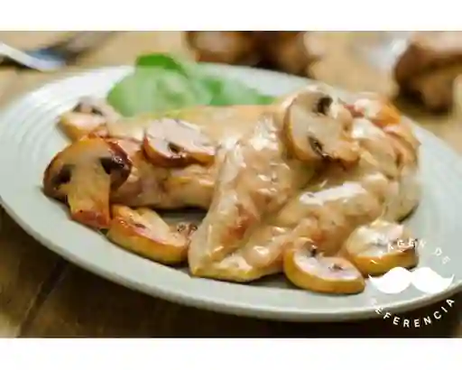 Pechuga en Salsa Bechamel