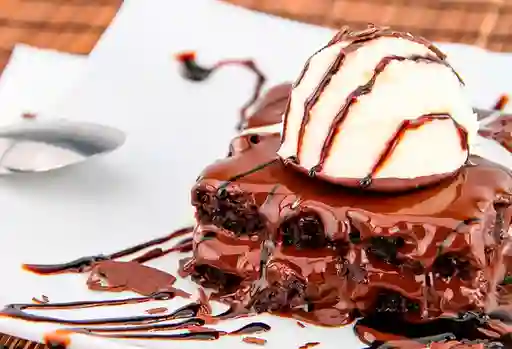 Brownie con Helado