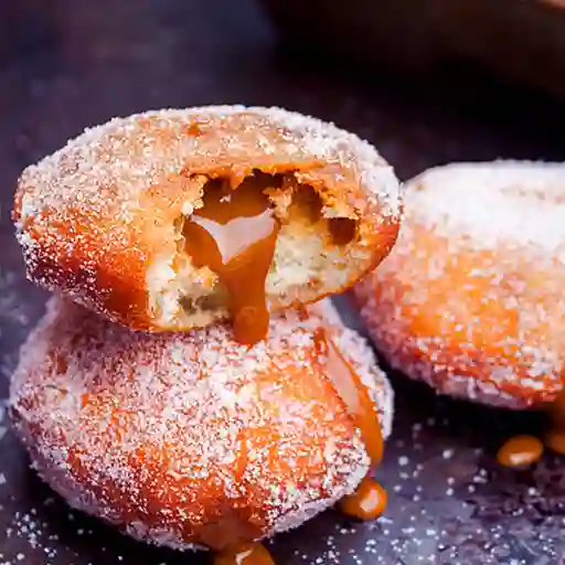 Donuts Rellena de Crema Pastelera