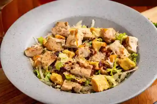 Ensalada Cesar con Pollo