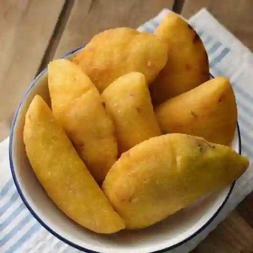 Empanada de Carne Desmechada