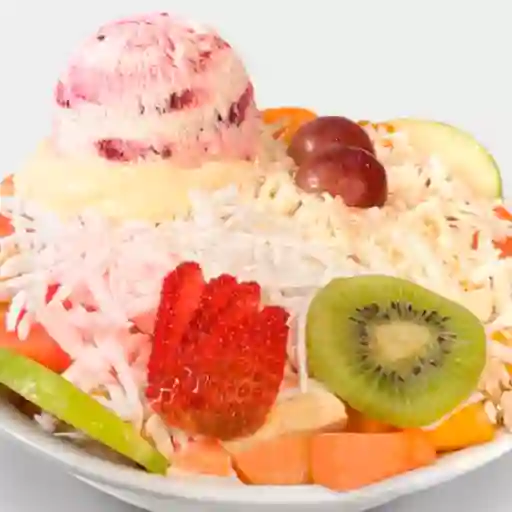 Ensalada de Frutas con Helado