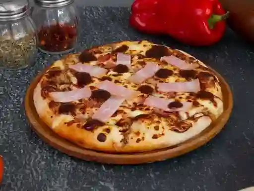 Pizza Mediana Ciruela Tocineta