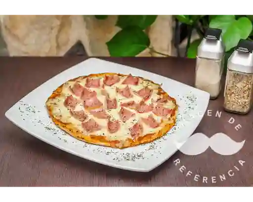 Pizza Tres Quesos - Jamón