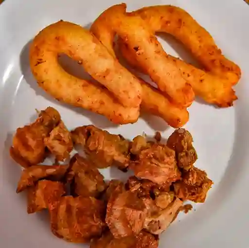 Chicharrón con Rosquetes